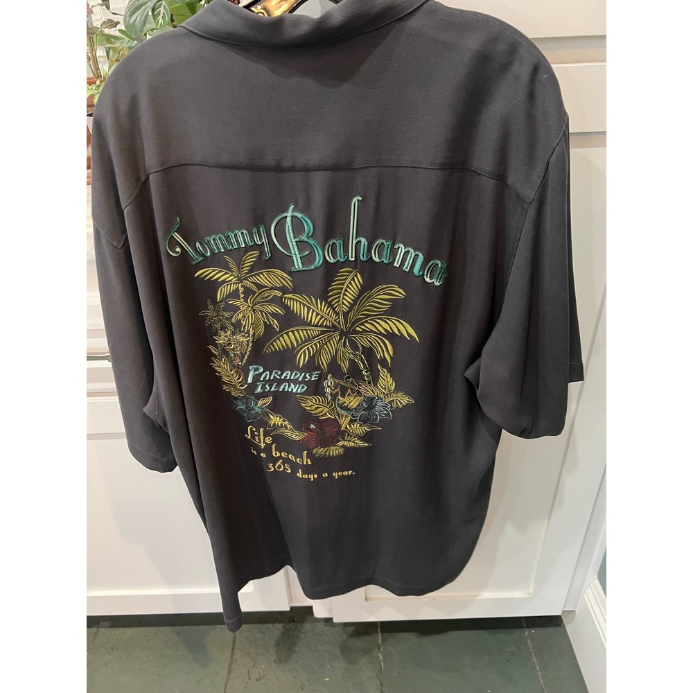 Tommy Bahama Mens Paradise Island Embroidered 100% Silk Camp Shirt Black Medium